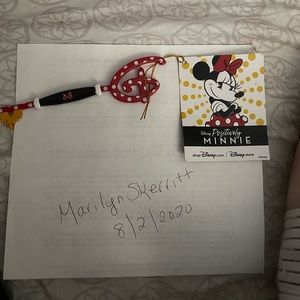 Disney Minnie Mouse key 🔑